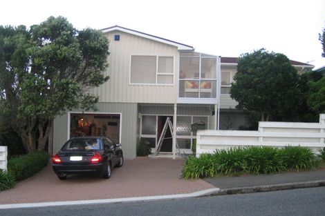 Photo of property in 10 Carluke Street, Paparangi, Wellington, 6037