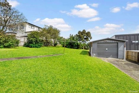Photo of property in 87 Awaroa Road, Sunnyvale, Auckland, 0612