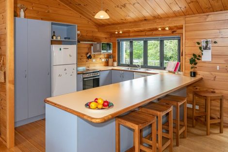 Photo of property in 2 Emmerdale Drive, Hahei, Whitianga, 3591