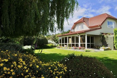 Photo of property in 964 Waianakarua Road, Herbert, 9495