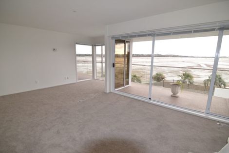 Photo of property in 102 Bramley Drive, Farm Cove, Auckland, 2012