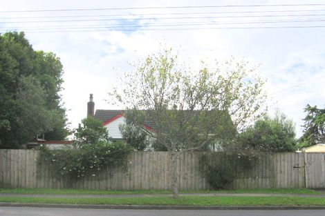 Photo of property in 1/389 West Coast Road, Glen Eden, Auckland, 0602