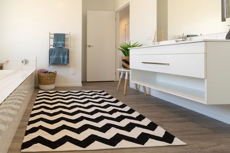 Photo of property in 2 Whakatuora Road, Karaka, 2124