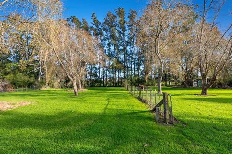 Photo of property in 2312 State Highway 16, Helensville, 0875