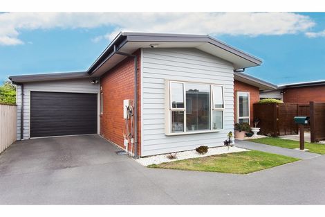 Photo of property in 12/25 Tilford Street, Woolston, Christchurch, 8062