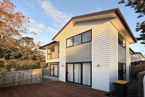 Photo of property in 26a Amberley Avenue, Te Atatu South, Auckland, 0610