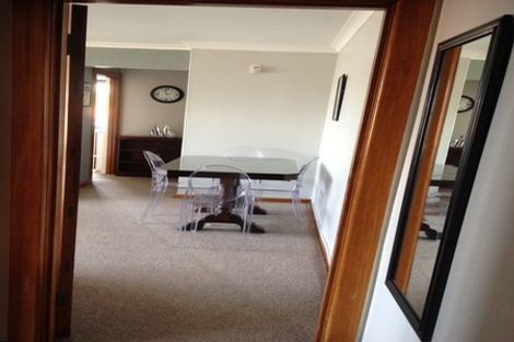 Photo of property in 16 Freyberg Street, Roslyn, Palmerston North, 4414