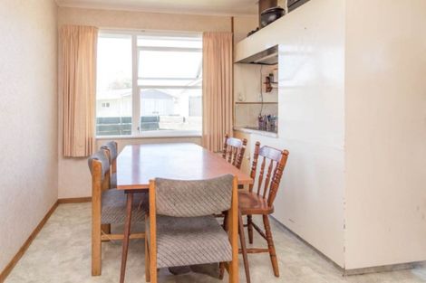 Photo of property in 9 Waterford Place, Westbrook, Palmerston North, 4412