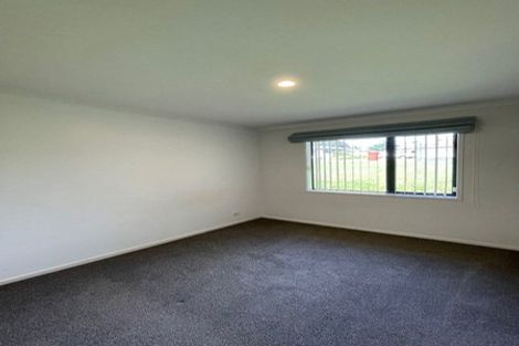 Photo of property in 1 Summerland Drive, Henderson, Auckland, 0612