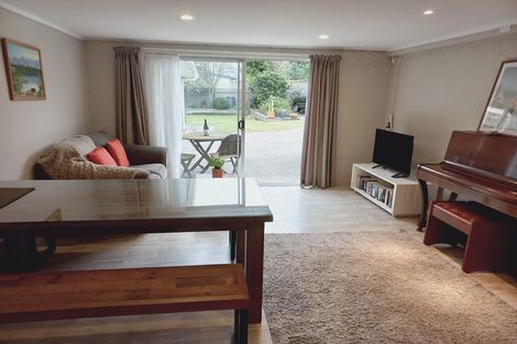 Photo of property in 22 Bluegum Road, Paraparaumu Beach, Paraparaumu, 5032