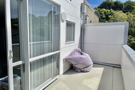 Photo of property in 4/12 Agra Crescent, Khandallah, Wellington, 6035