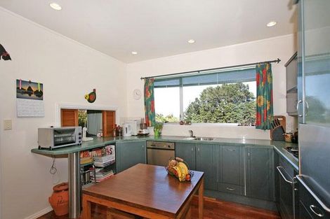 Photo of property in 91 Tirohanga Road, Tirohanga, Lower Hutt, 5010