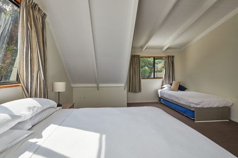 Photo of property in 40 Kotare Place, South Bay, Kaikoura, 7300