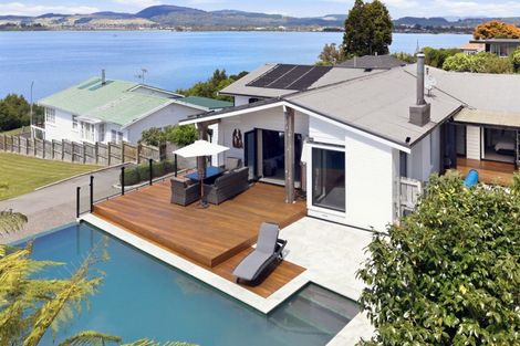 Photo of property in 200 Kawaha Point Road, Kawaha Point, Rotorua, 3010