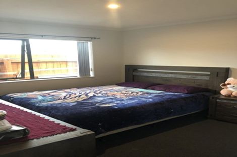 Photo of property in 33 Sun Valley Grove, Wainuiomata, Lower Hutt, 5014