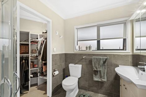 Photo of property in 69b Karamea Street, Whalers Gate, New Plymouth, 4310