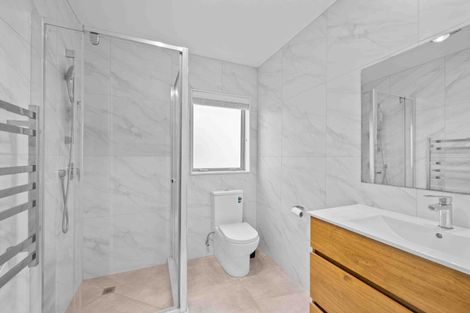 Photo of property in 102 Bellbird Street, Papakura, 2110