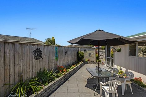 Photo of property in 25 Puriri Crescent, Edgecumbe, 3120
