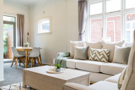 Photo of property in 33 Beach Street, Saint Clair, Dunedin, 9012