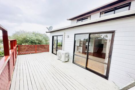 Photo of property in 2/191 Mokoia Road, Birkenhead, Auckland, 0626