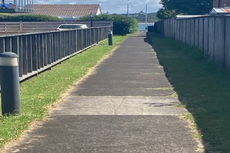 Photo of property in 15 Hattaway Avenue, Bucklands Beach, Auckland, 2012