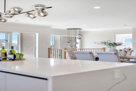 Photo of property in 25 Elevation Street, Flat Bush, Auckland, 2019