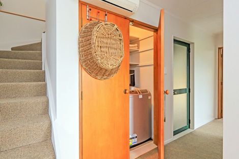 Photo of property in 135 Priestley Terrace, Bluff Hill, Napier, 4110