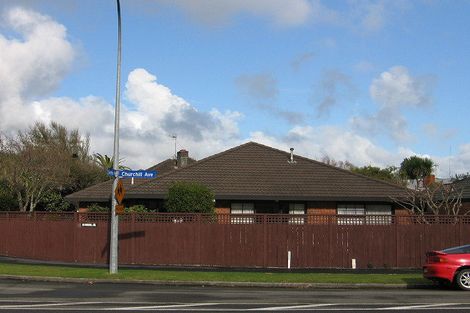 Photo of property in 90 Churchill Avenue, Hokowhitu, Palmerston North, 4410