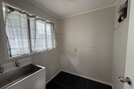 Photo of property in 2/12 Chesley Place, Half Moon Bay, Auckland, 2012