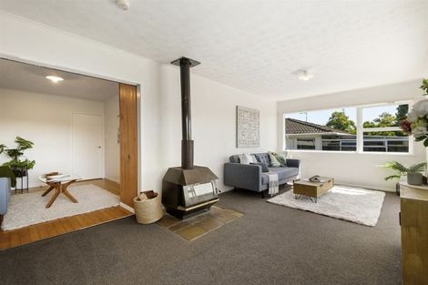 Photo of property in 33 Weatherly Road, Torbay, Auckland, 0630