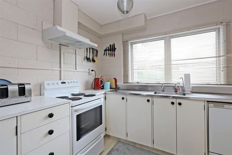 Photo of property in 6/209 Charles Street, Saint Leonards, Hastings, 4120
