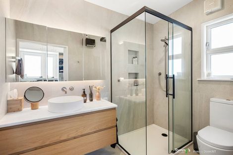 Photo of property in 42 Lohia Street, Khandallah, Wellington, 6035