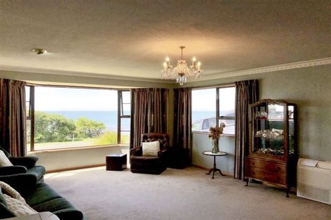 Photo of property in 100 Marine Parade, Bluff, 9814