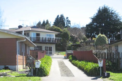 Photo of property in 8 Leeton Drive, Waipukurau, 4200