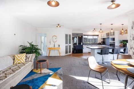 Photo of property in 82 James Line, Kelvin Grove, Palmerston North, 4414