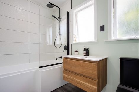 Photo of property in 5 Bennett Place, Onekawa, Napier, 4110