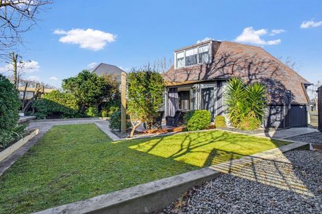 Photo of property in 2/280 Memorial Avenue, Burnside, Christchurch, 8053