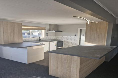 Photo of property in 11 Julian Place, Westown, New Plymouth, 4310