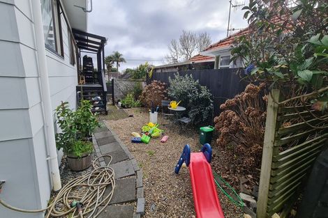 Photo of property in 2 Anzac Road, Gate Pa, Tauranga, 3112