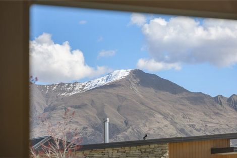 Photo of property in 6 Pounamu Avenue, Albert Town, Wanaka, 9305