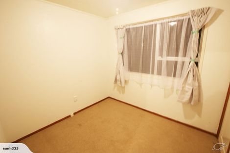 Photo of property in 16 Ransom Smyth Drive, Goodwood Heights, Auckland, 2105