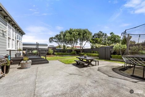 Photo of property in 19 Bay Street, Petone, Lower Hutt, 5012