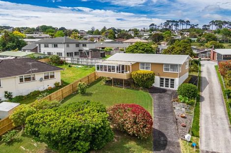 Photo of property in 6 September Place, Forrest Hill, Auckland, 0620