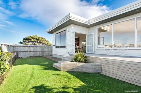 Photo of property in 97 Karepa Street, Brooklyn, Wellington, 6021