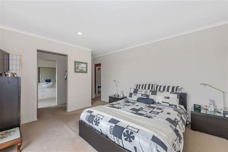 Photo of property in 25 Alverna Heights View, Gulf Harbour, Whangaparaoa, 0930