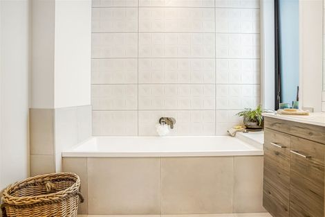 Photo of property in 22 Hobsonville Point Road, Hobsonville, Auckland, 0616