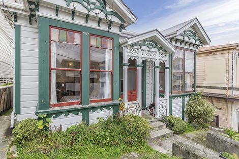 Photo of property in 38 Pirie Street, Mount Victoria, Wellington, 6011