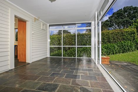 Photo of property in 118 Queen Street, Northcote Point, Auckland, 0627