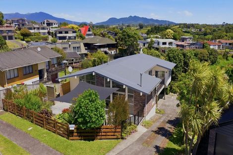 Photo of property in 9 Bronte Place, Whalers Gate, New Plymouth, 4310