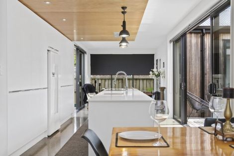 Photo of property in 25 Burrows Street, Tauranga South, Tauranga, 3112